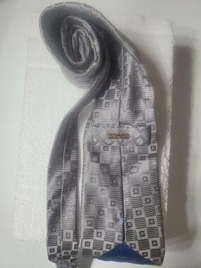 Bugatti Silver Geometric Pattern Men's Tie